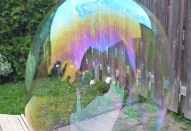 Giant Bubble
